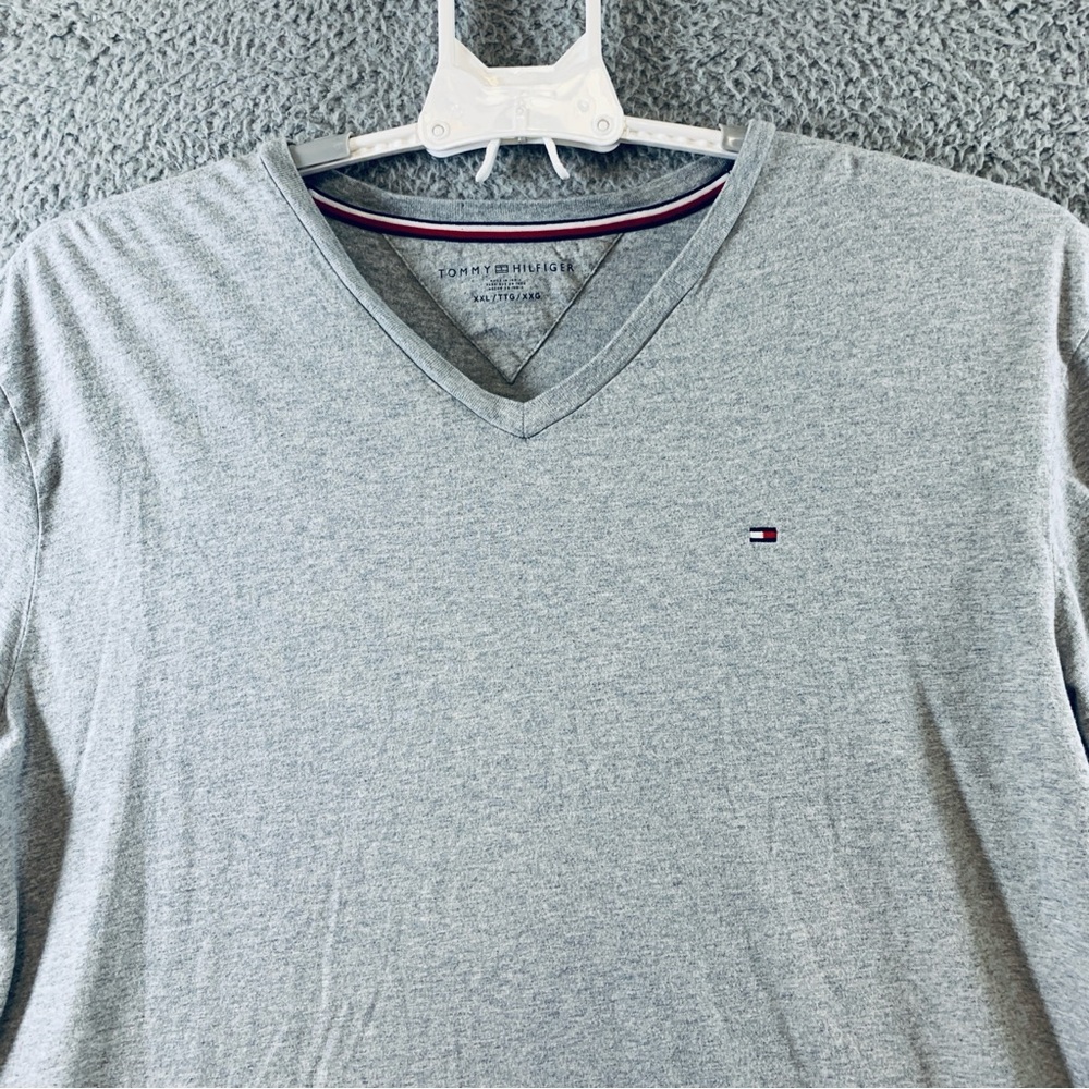Tommy Hilfiger Men's Cotton Short Sleeve V Neck T-Shirt Gray Size XXL - Picture 4 of 8